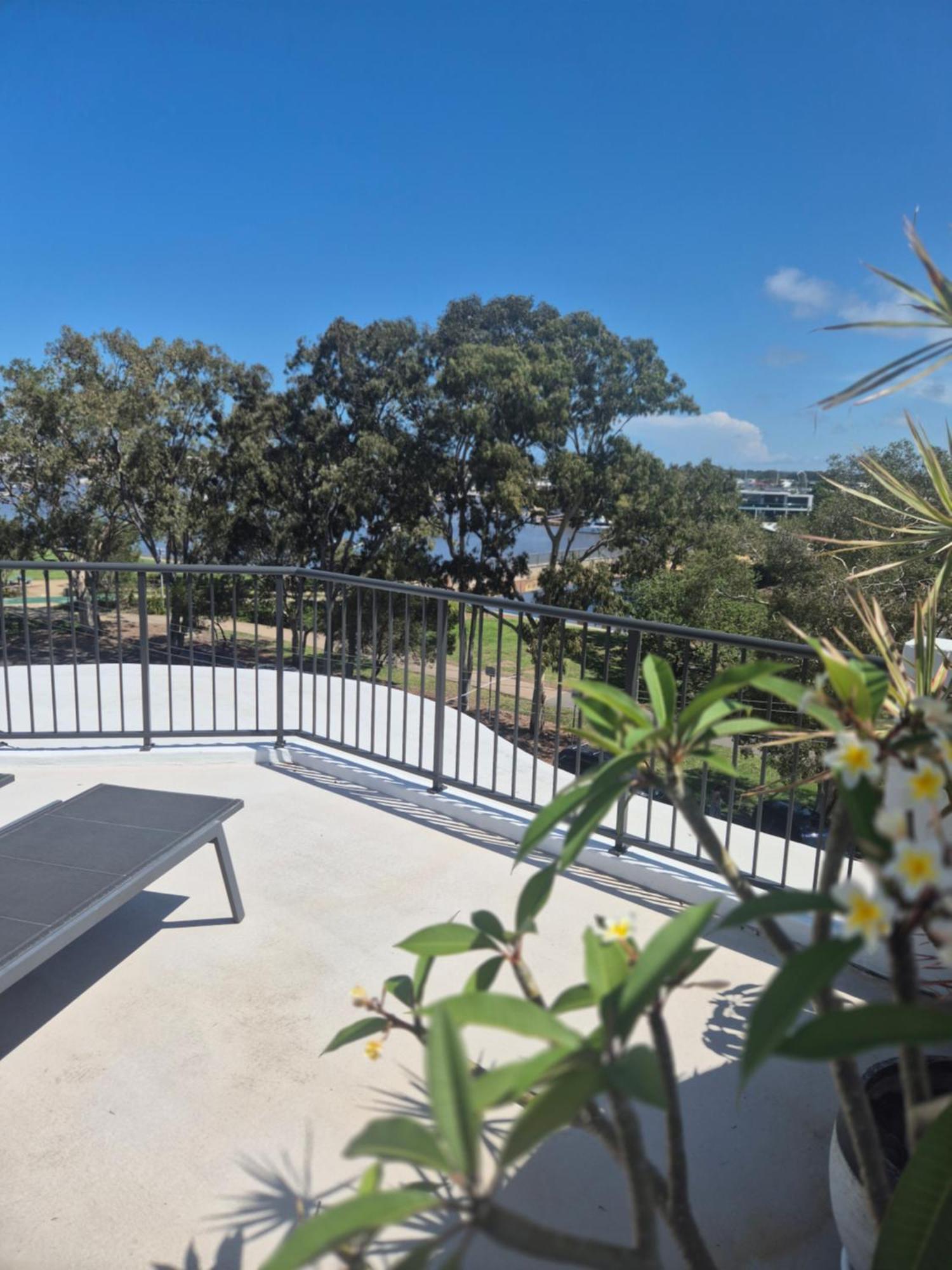 Excellsior Apartments Mooloolaba Exterior photo